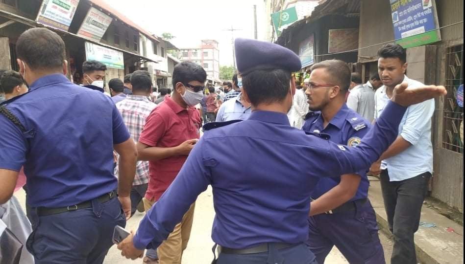 গাড়িক্রেতার ২ লাখ ৮০ হাজার টাকা কেড়ে নিল পুলিশ